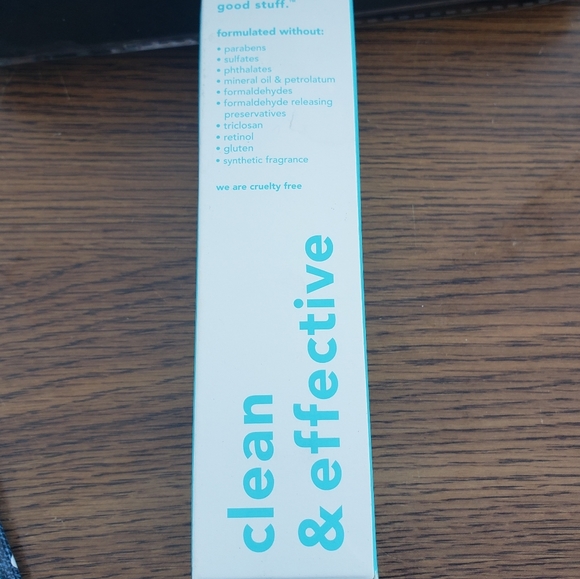 Tula So Poreless Exfoliating Blackhead Scrub 82g - Picture 3 of 7